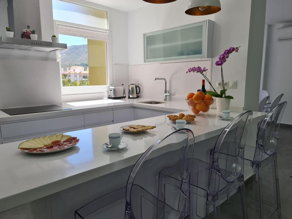Modern 3 Bedroom Luxury Apartment In Торремолінос Екстер'єр фото
